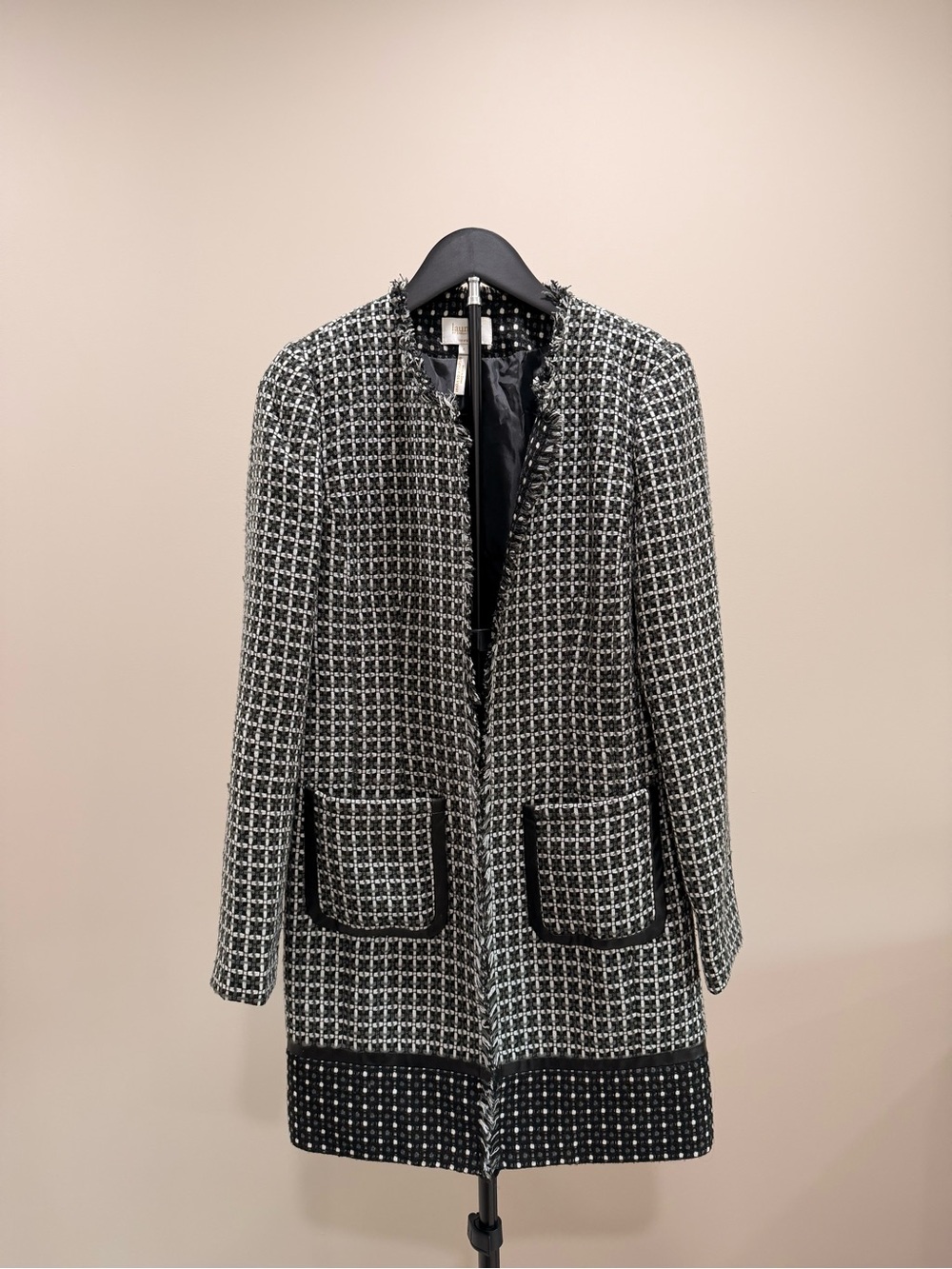 Laundry By Shelli Segal Black and White Tweed Collarless Long Blazer